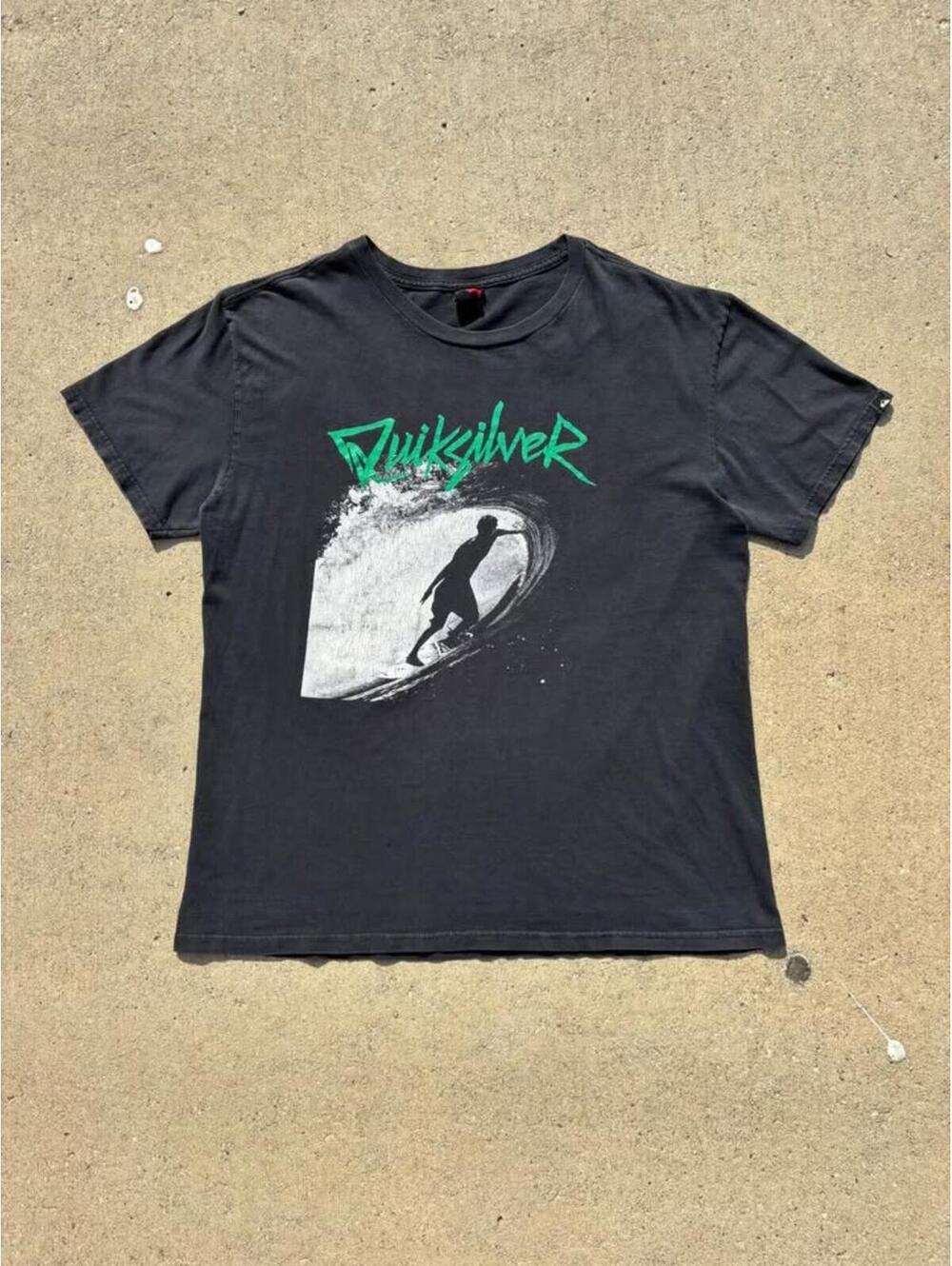 Vintage Quiksilver Sun Faded Black Graphic Surf T-Shirt